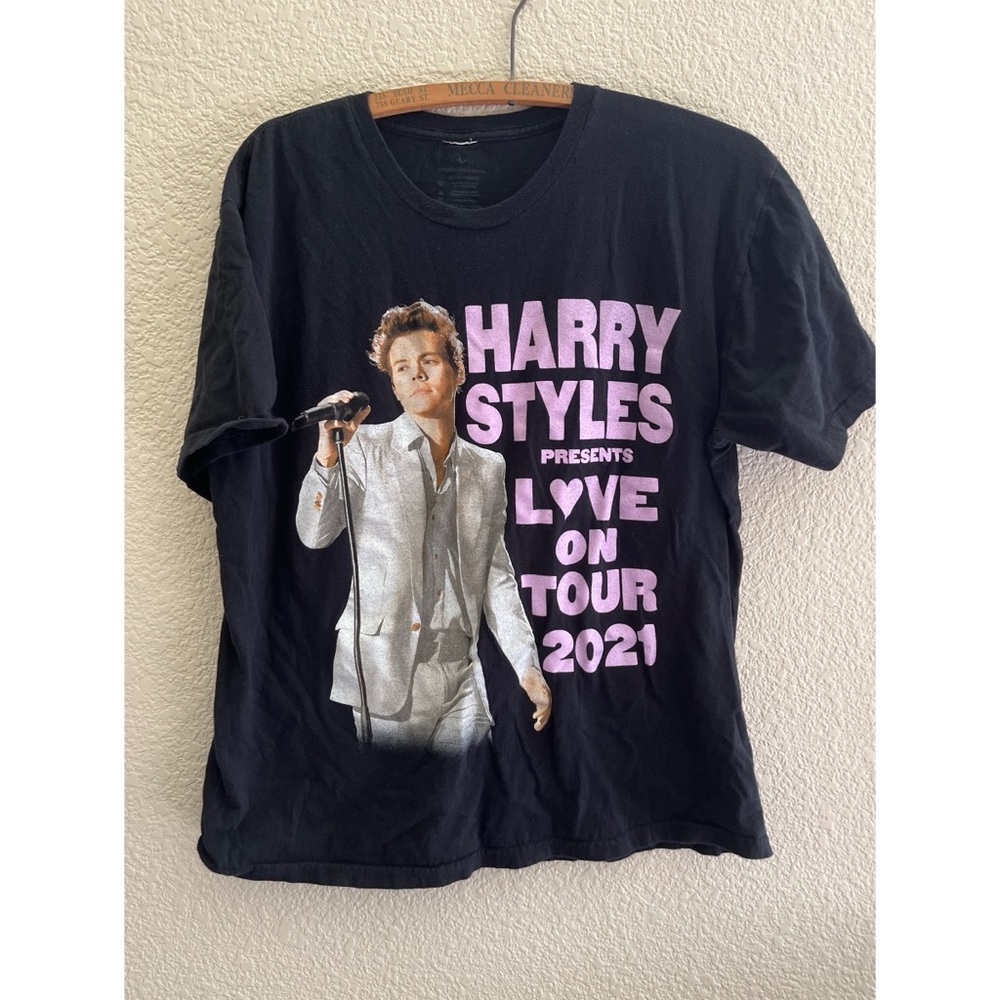 Harry Styles Love On Tour Concert Tee Women’s Size Large